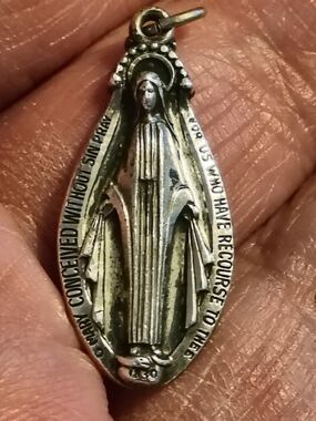 Hayward Sterling Silver Miraculous Medal Pendant - Virgin Mary Charm